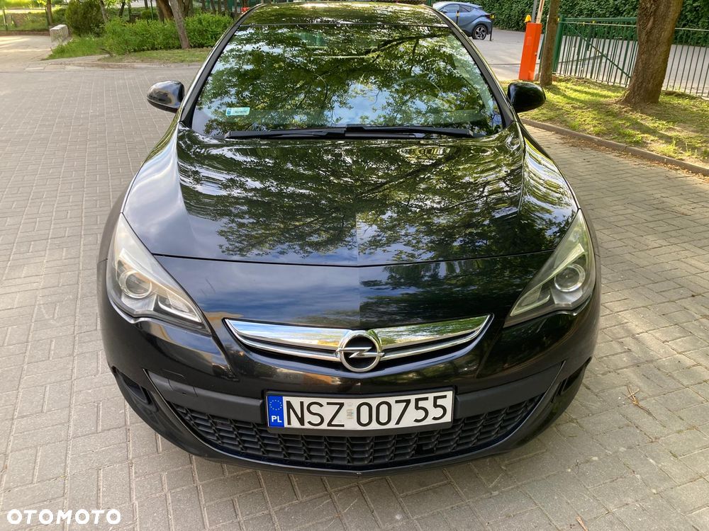 Opel Astra 2012 photo 3
