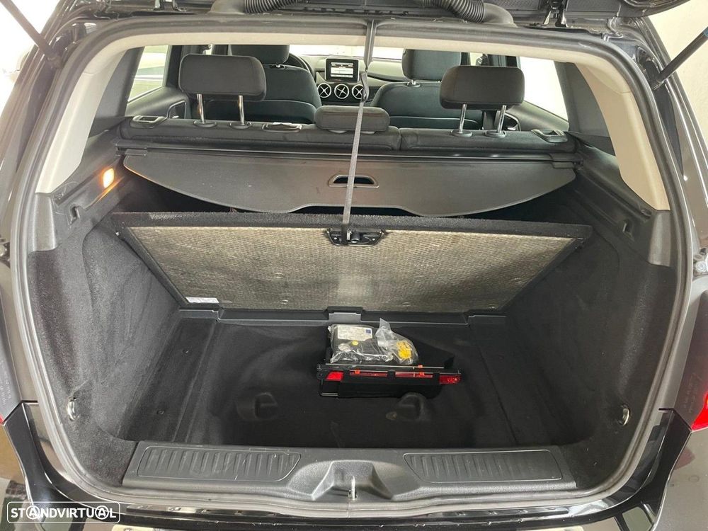 Mercedes-Benz B 180 CDI BlueEFFICIENCY Edition - 27