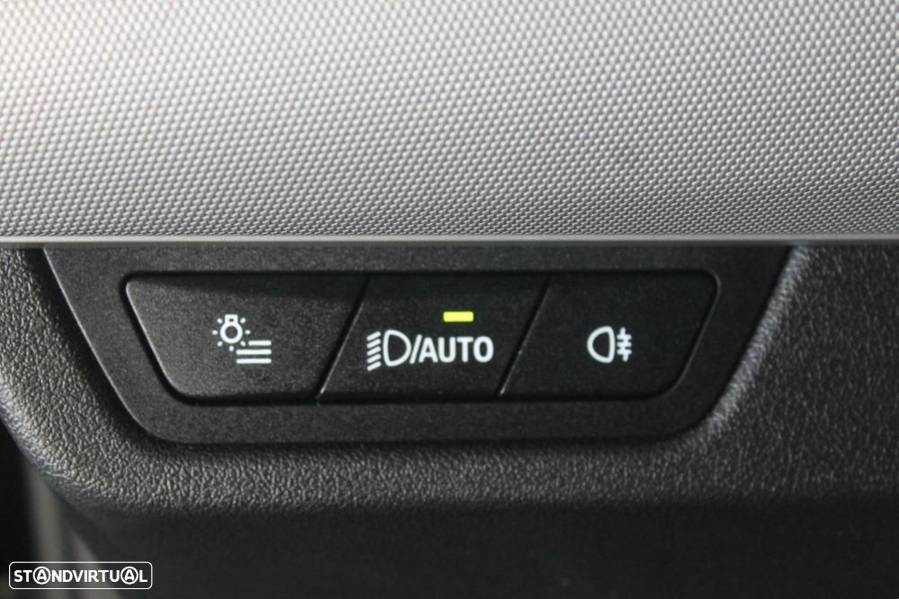 BMW 225xe Active Tourer e xDrive - 29