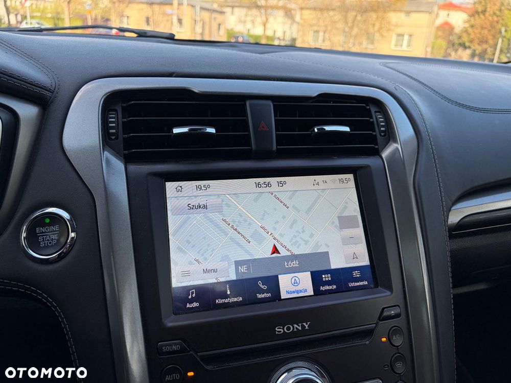 Ford Mondeo SW 2.0 Hybrid Vignale - 26