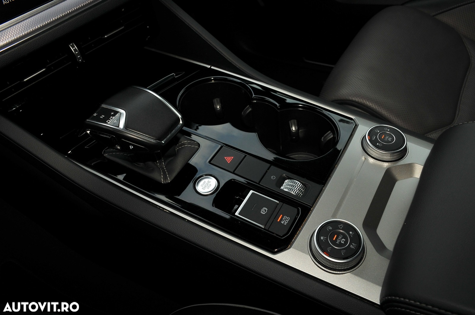 Volkswagen Touareg V6 TDI 4MOTION R-Line - 9
