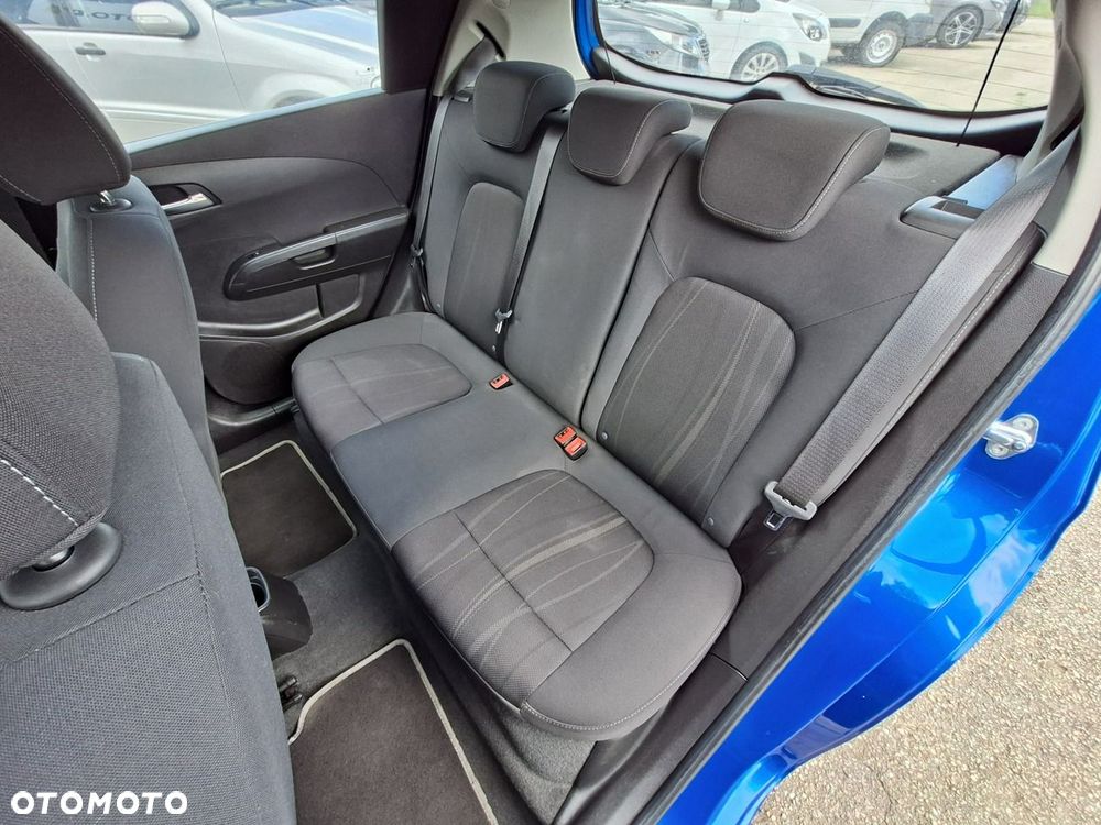Chevrolet Aveo 1.6 LTZ S/S - 24