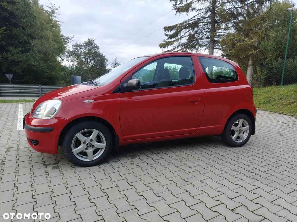 Toyota Yaris - 10