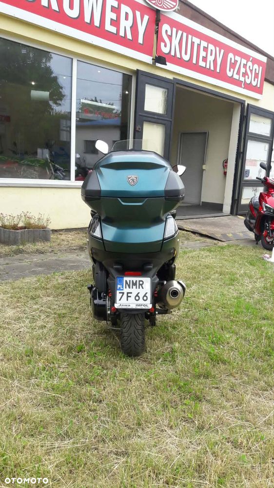 Peugeot Metropolis - 3