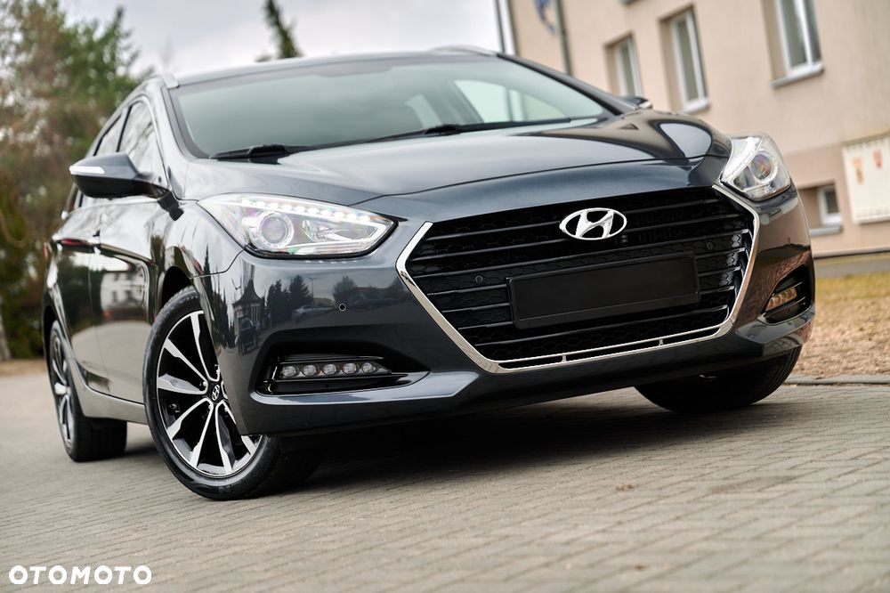 Hyundai i40 Kombi 1.7 CRDi DCT Premium - 1