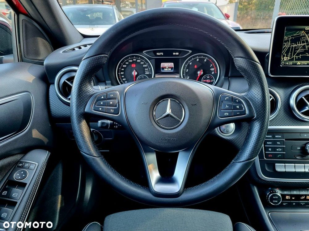 Mercedes-Benz Klasa A 200 AMG Line - 16