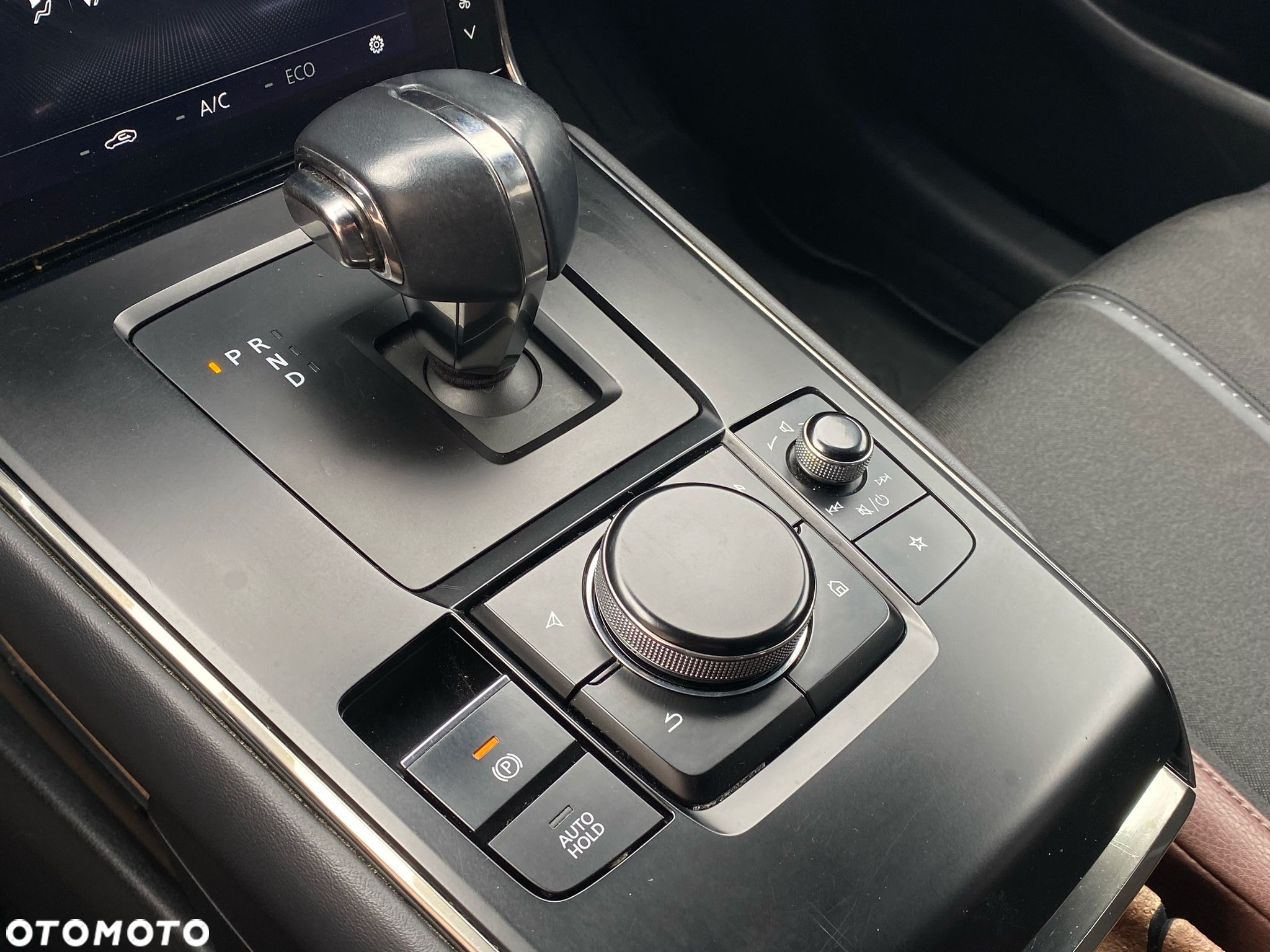 Mazda MX-30 - 23