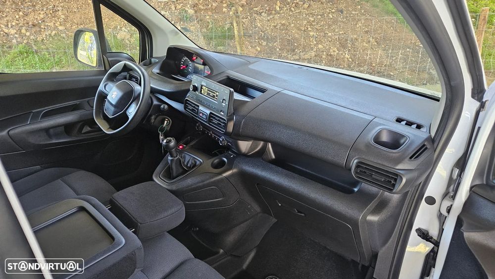 Peugeot Partner Diesel 1.6 BlueHDi L1 Premium IVA dedutível - 24