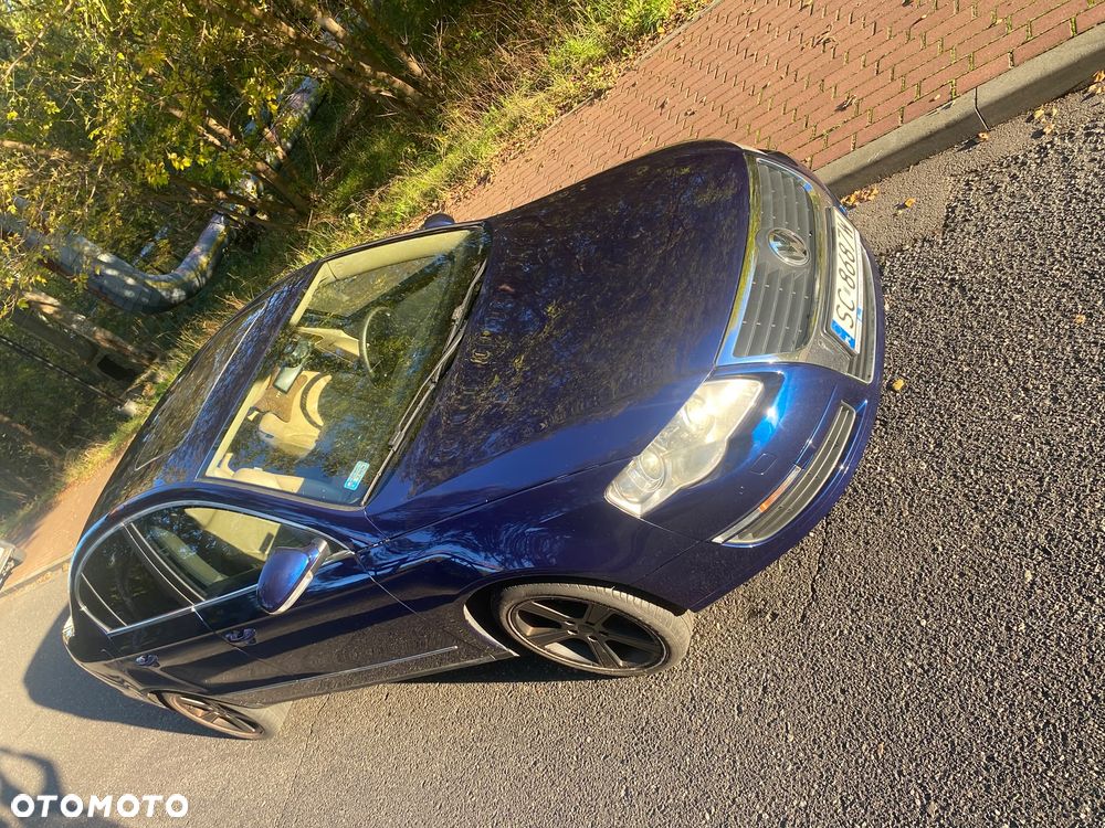 Volkswagen Passat - 8