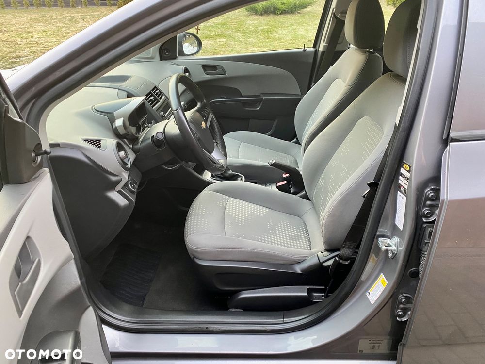 Chevrolet Aveo 1.3 LT - 18
