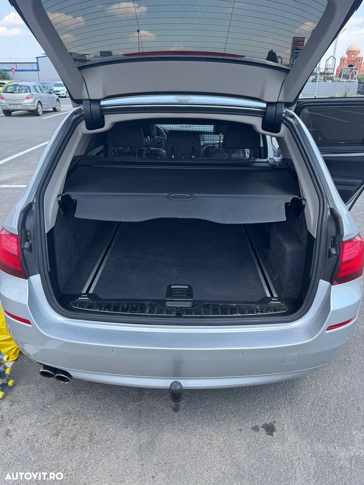 BMW Seria 5 525d Sport-Aut. Modern Line - 14