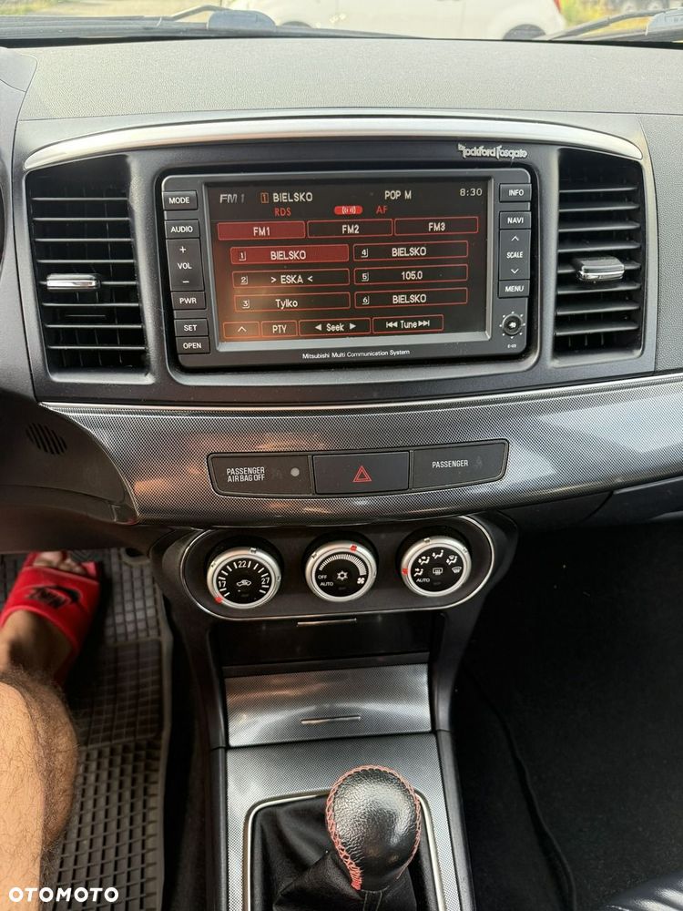 Mitsubishi Lancer - 8