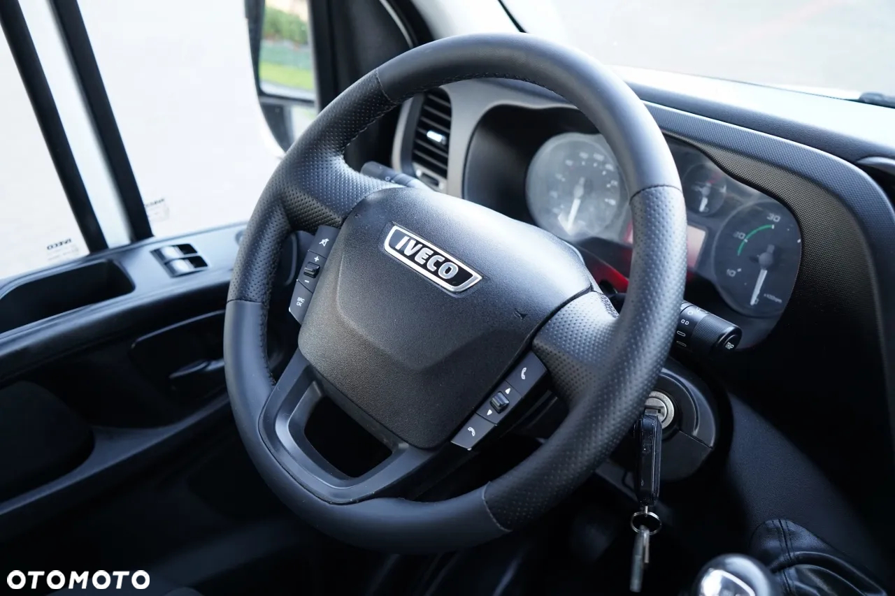 Iveco DAILY 35-150 / BRYGADOWKA / WYWROTKA – 2,4 M / BLIŹNIAK / SKRZYNIA NARZĘDZIOWA / SPROWADZONY / PO KONTRAKCIE SERWISOWYM - 28