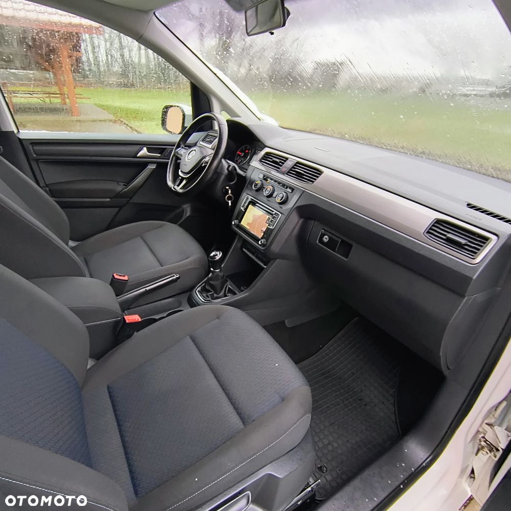 Volkswagen Caddy - 10