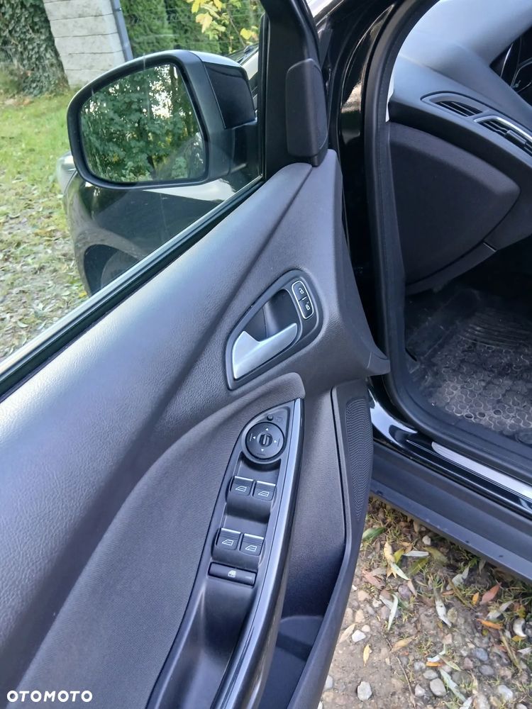 Ford Focus 2.0 TDCi Trend ASS PowerShift - 11