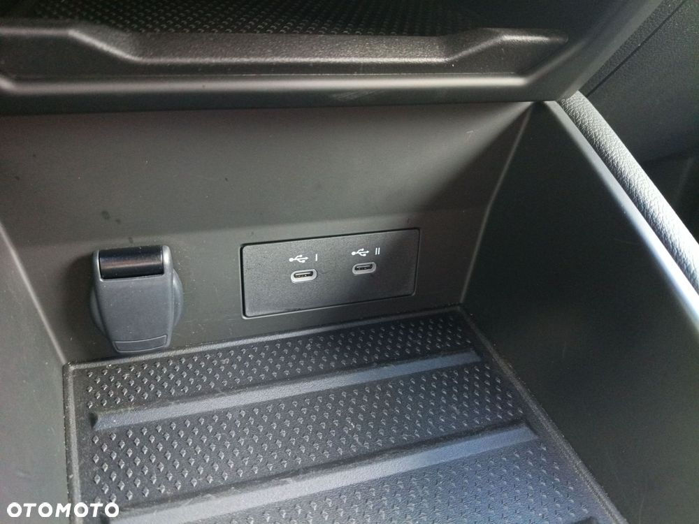 Renault Captur - 28