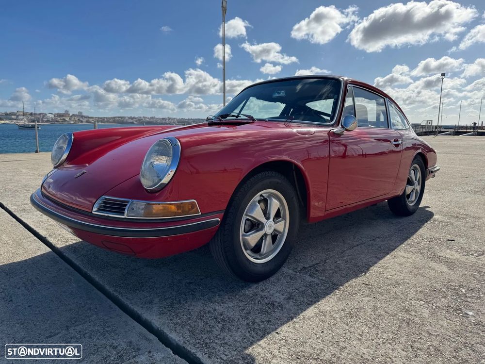 Porsche 911 Série F - 1