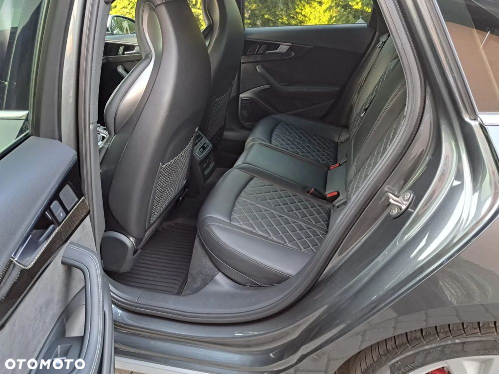 Audi S4 Limousine - 19