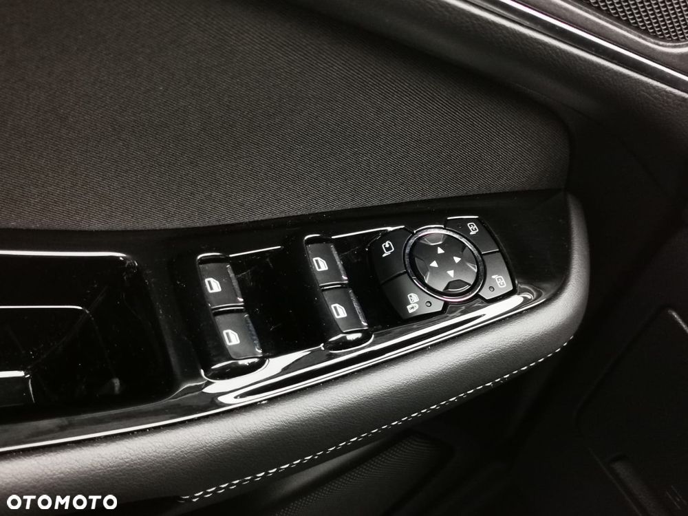 Ford S-Max 2.0 EcoBlue Trend - 17