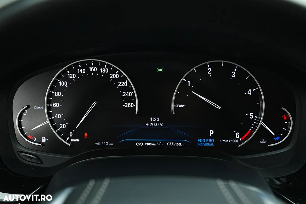 BMW Seria 5 520d xDrive Aut. - 32