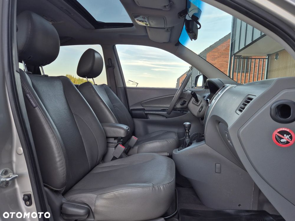 Hyundai Tucson 2.0 CRDi Premium - 8