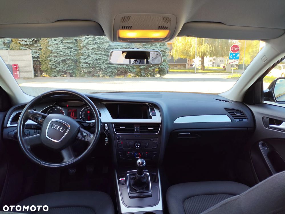 Audi A4 Avant 2.0 TDI - 16