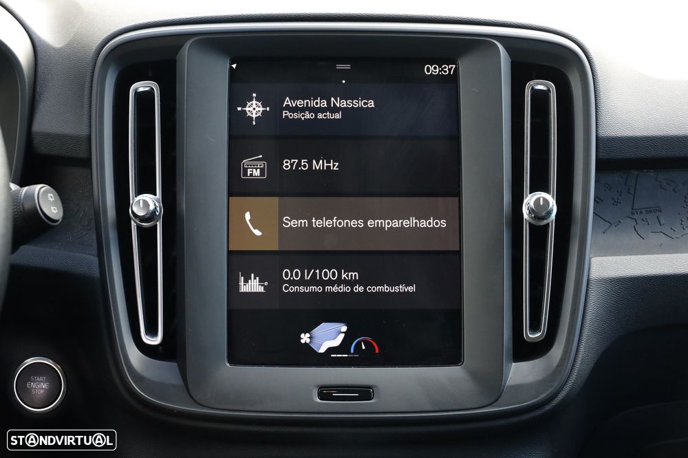 Volvo XC 40 2.0 D3 - 21