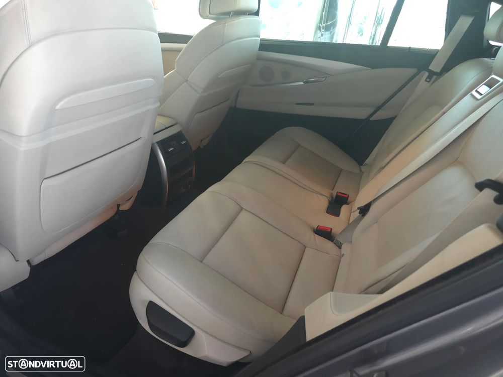 BMW 530 Gran Turismo - 25