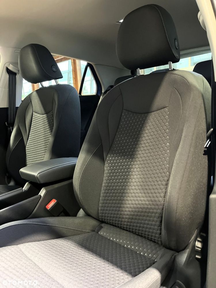 Volkswagen T-Roc 1.5 eTSI Life DSG - 13