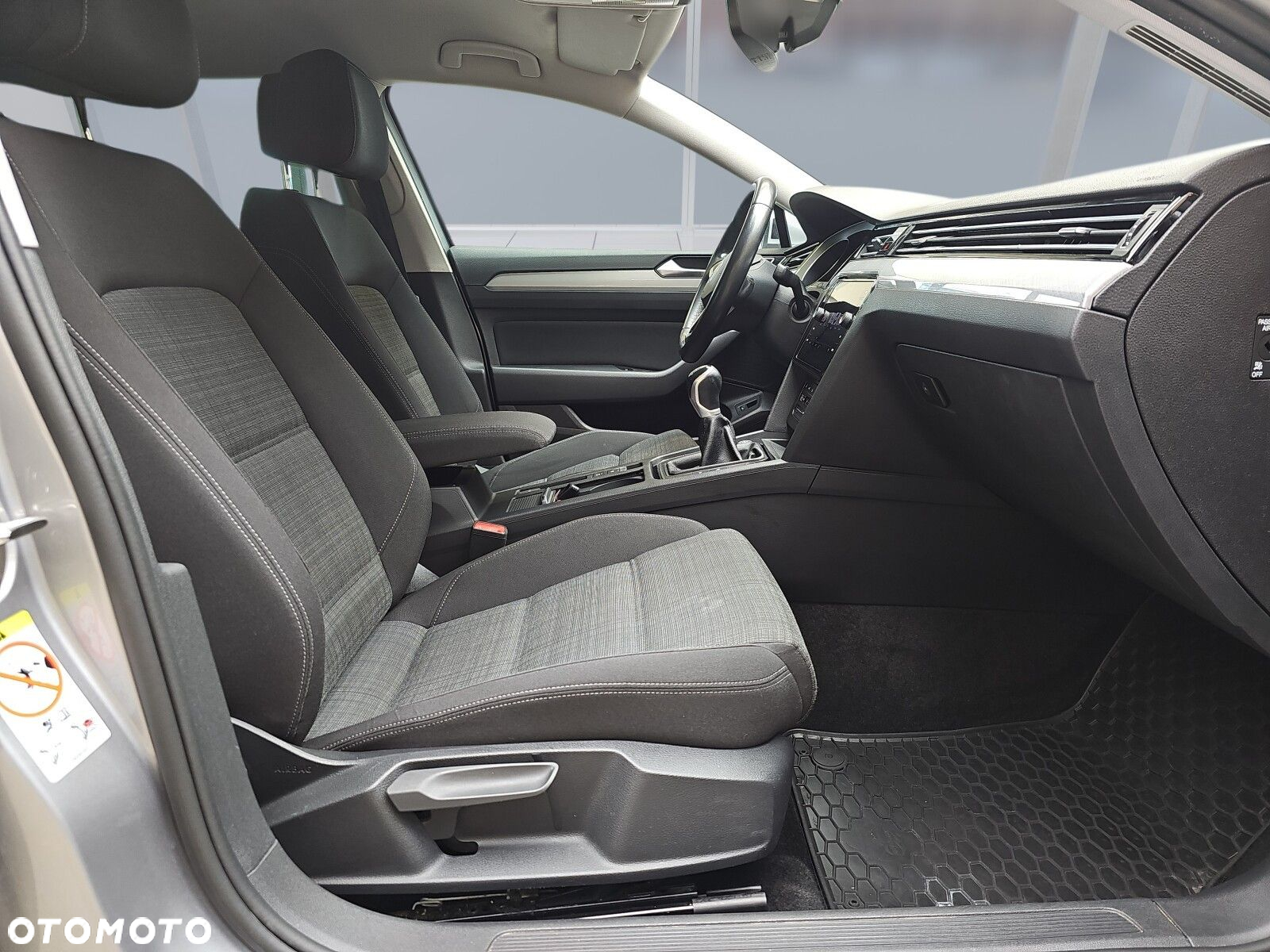 Volkswagen Passat 2.0 TDI EVO Business - 26