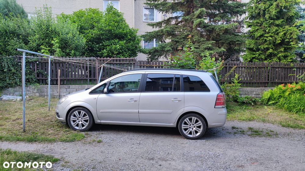 Opel Zafira 1.9 CDTI Elegance - 11