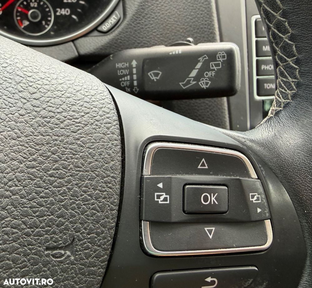 VOLKSWAGEN Golf 2012 — imagine 13