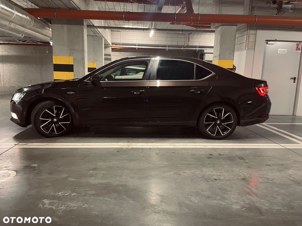 Skoda Superb 2.0 TDI 4x4 L&K DSG - 4