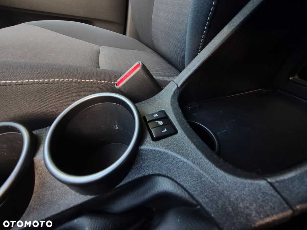 Toyota Verso 1.8 Prestige EU5 MS - 25