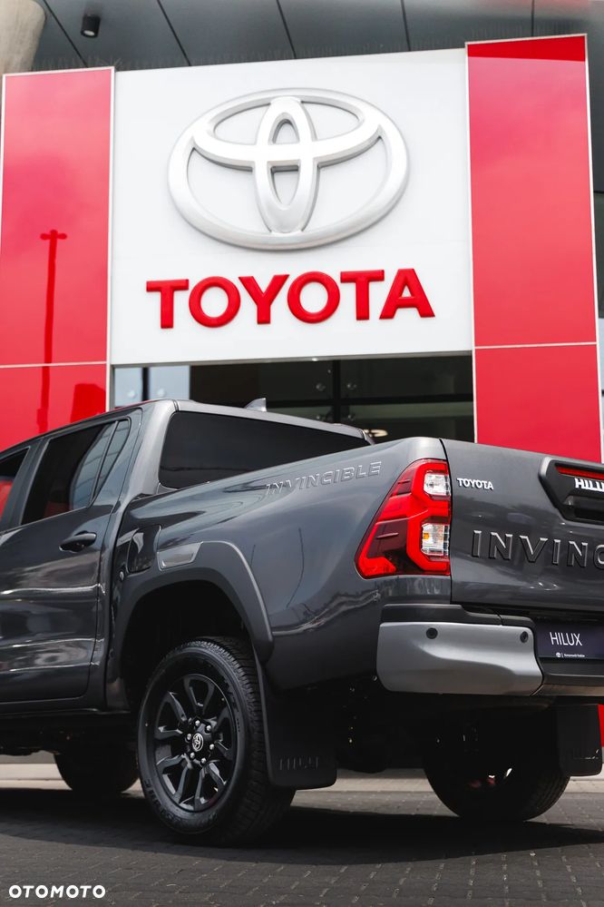 Toyota Hilux 2.8 D-4D Double Cab Invincible 4x4 - 14