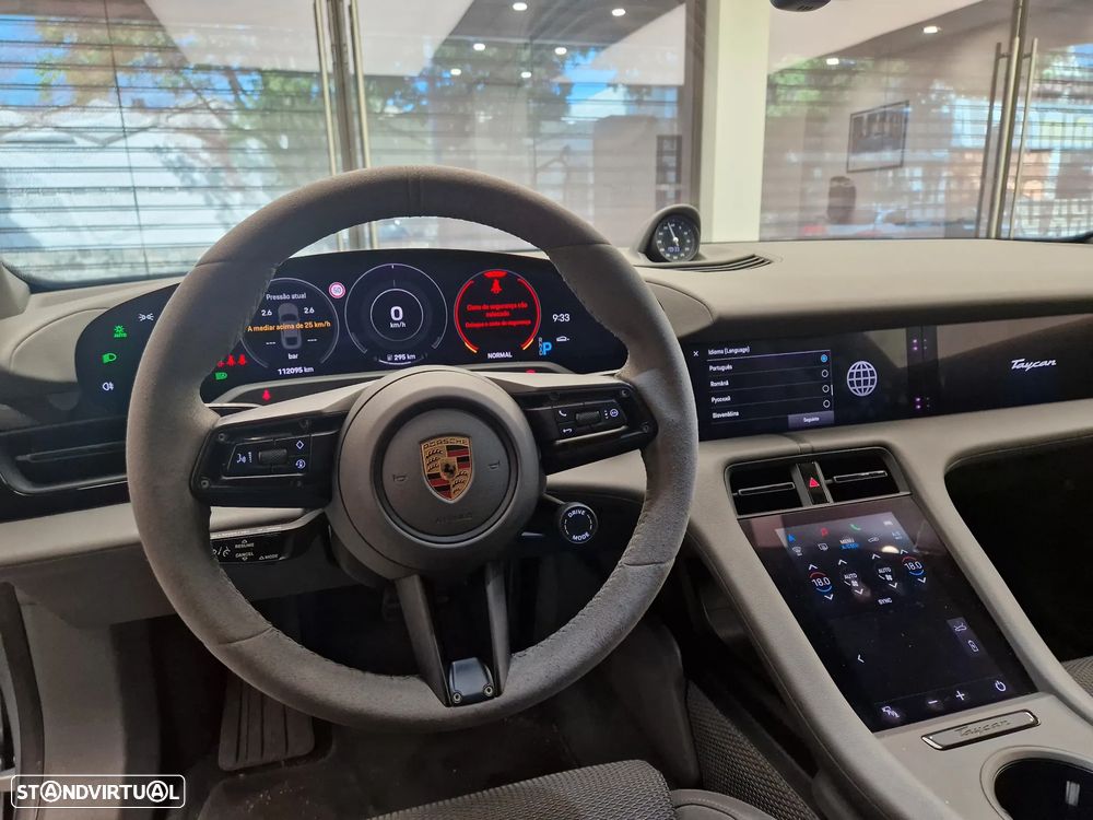 Porsche Taycan 4S - 22