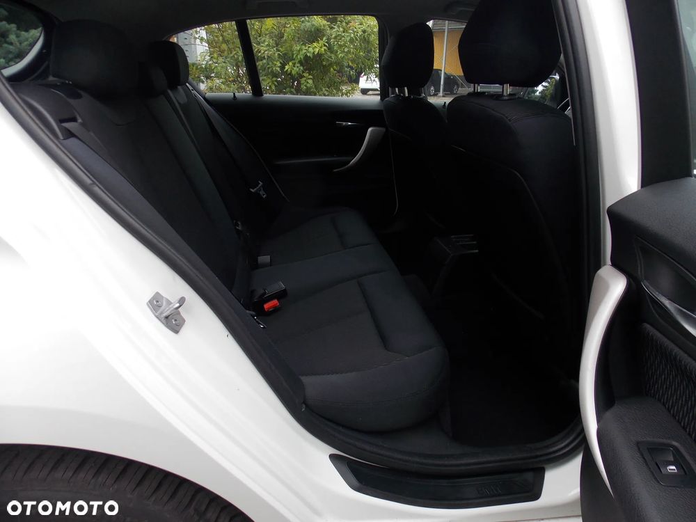 BMW Seria 1 - 16