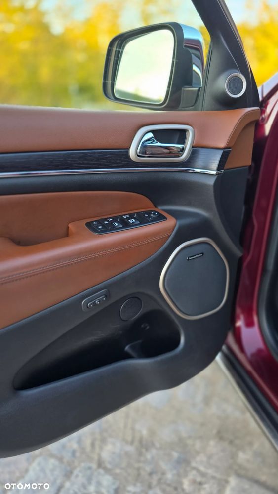 Jeep Grand Cherokee - 9