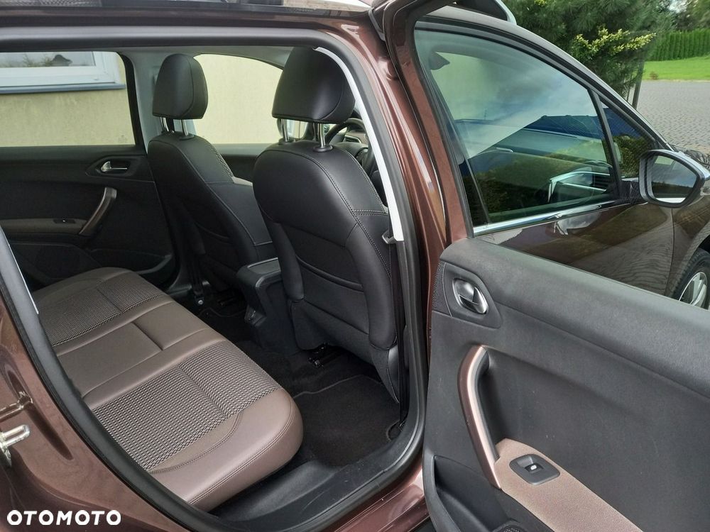 Peugeot 2008 1.6 VTi Allure - 23