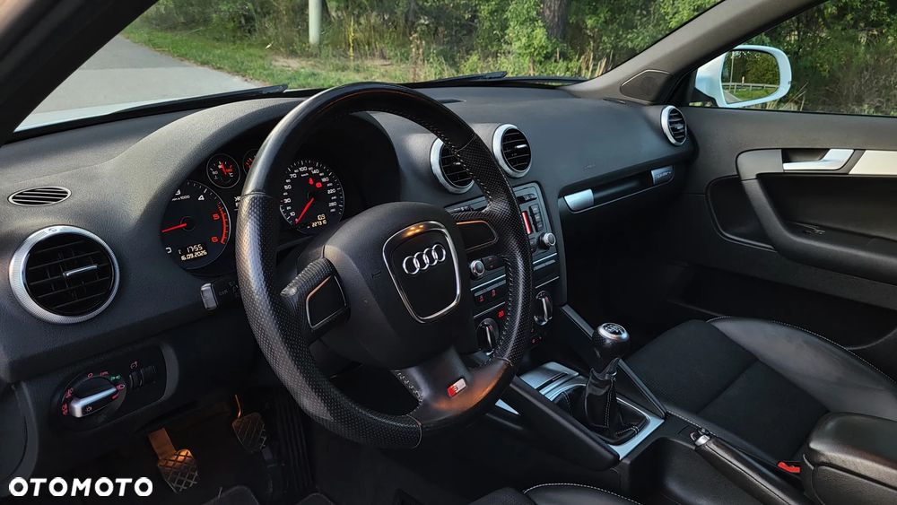 Audi A3 Sportback 2.0 TDI quattro S line Sportpaket plus - 22
