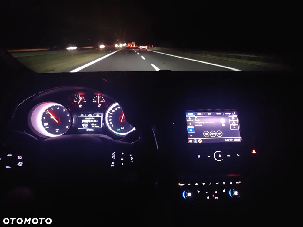Opel Astra 1.2 T GS Line S&S - 24