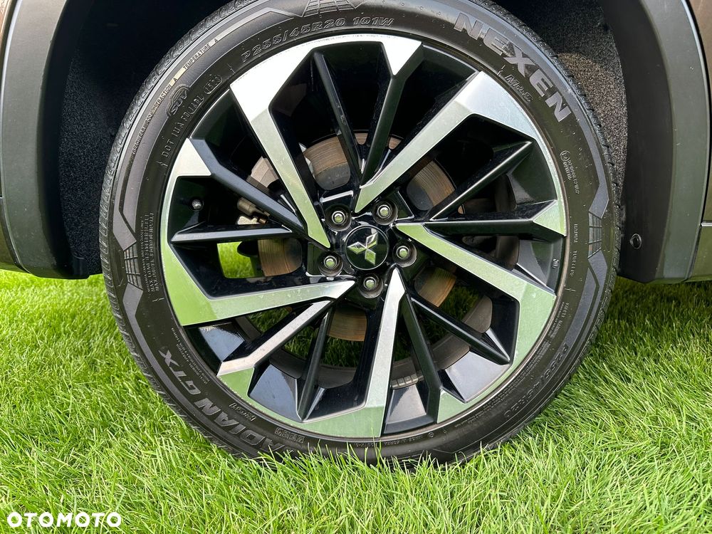Mitsubishi Outlander - 19