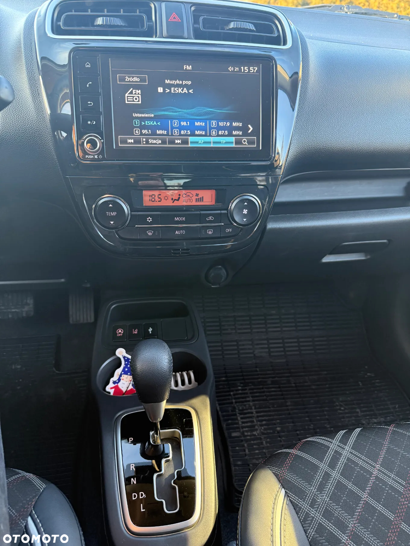 Mitsubishi Space Star 1.2 AS&G Instyle CVT - 24