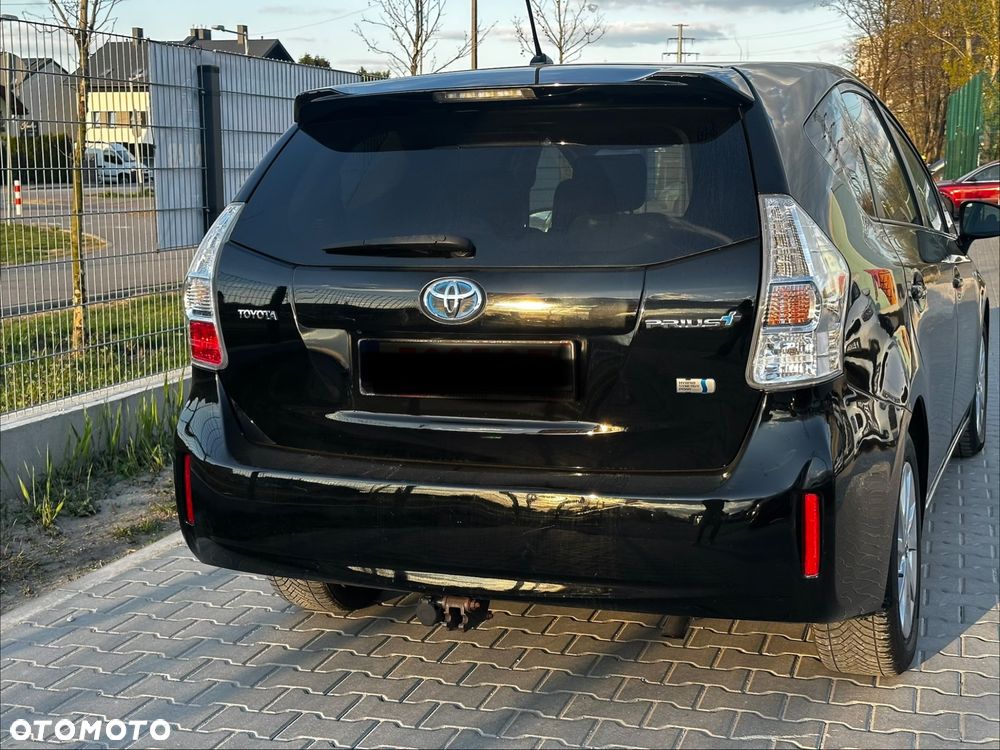 Toyota Prius+ (Hybrid) - 15