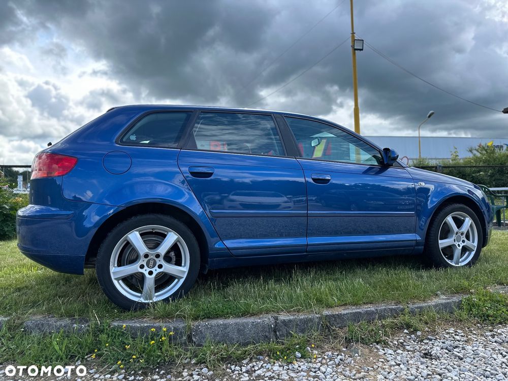 Audi A3 Sportback 2.0 TDI Ambiente - 9