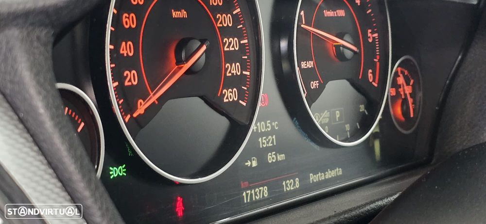 BMW 320 d Auto Pack M - 38