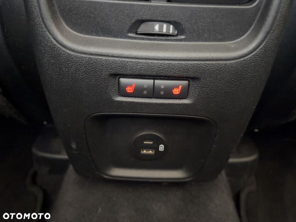 Ford Kuga - 22