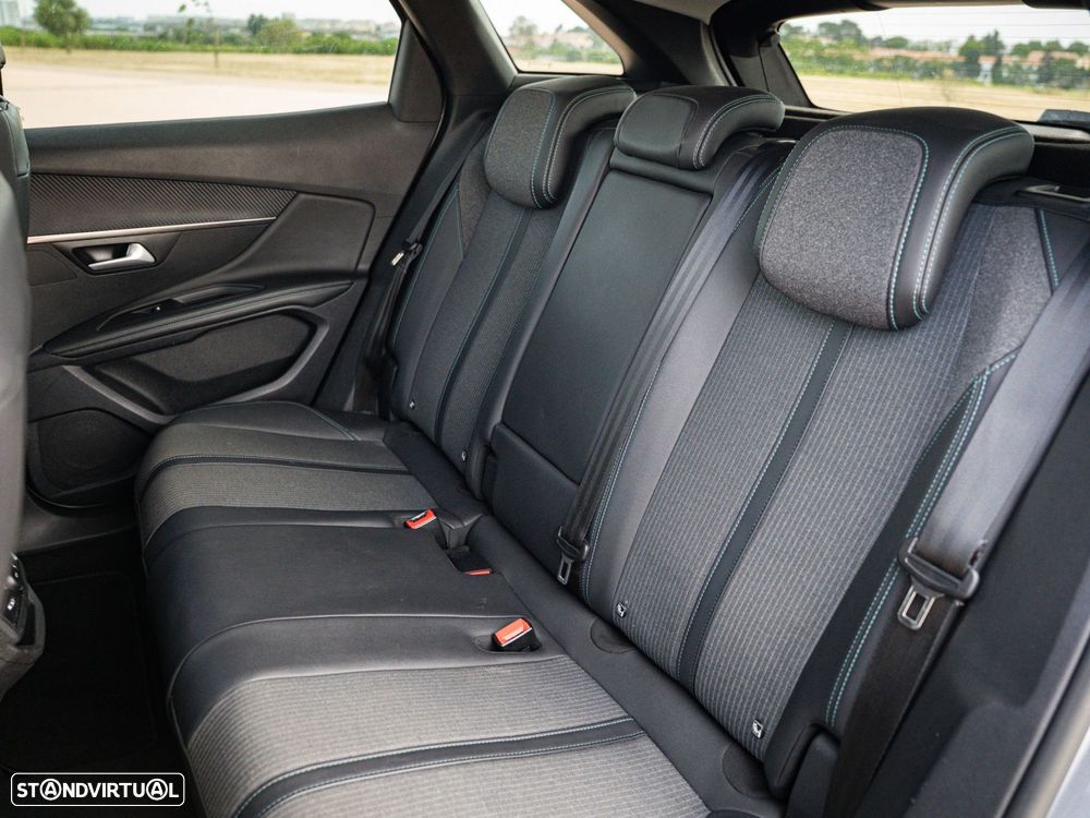 Peugeot 3008 1.5 BlueHDi Allure Pack - 18