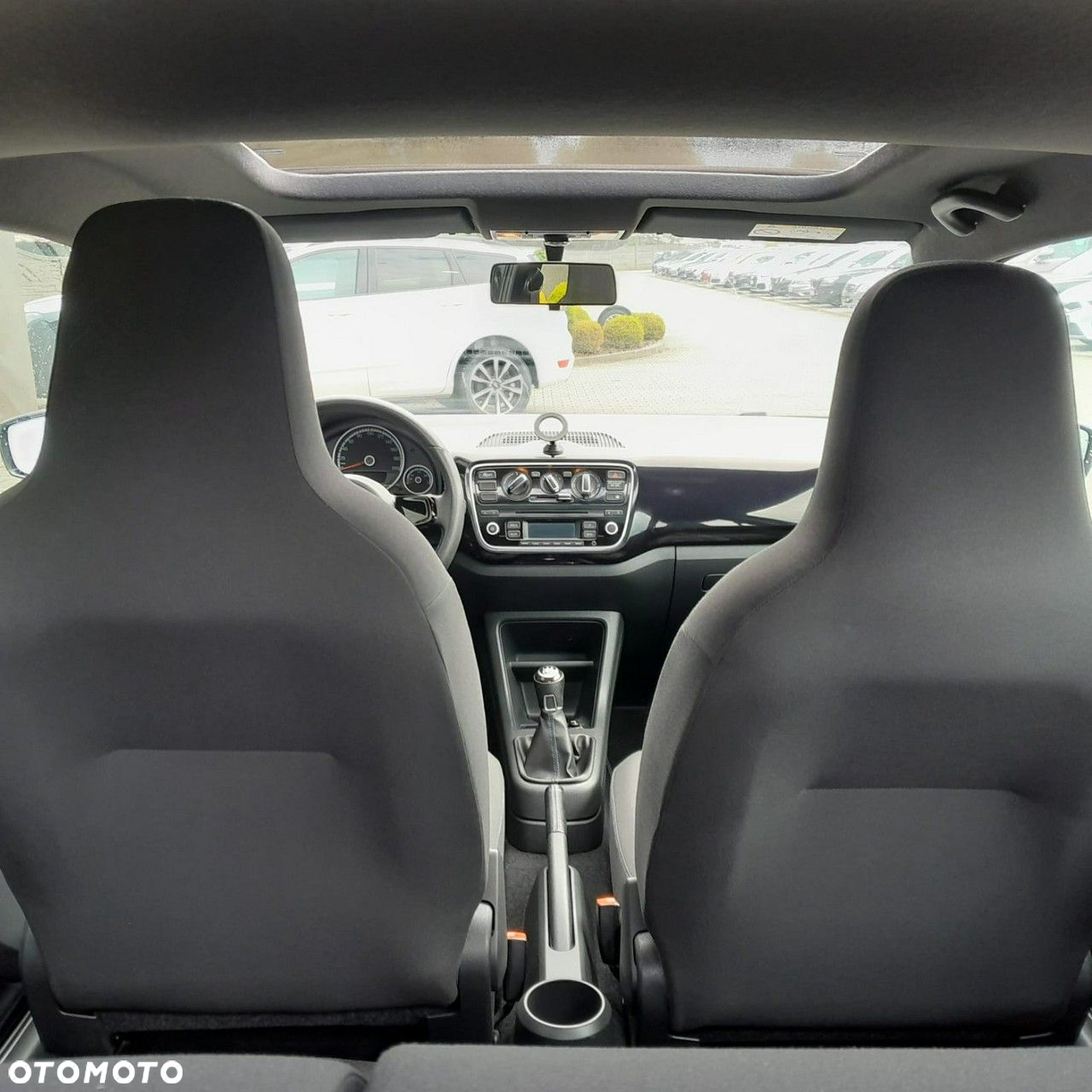 Volkswagen up! 1.0 high EU6 - 8
