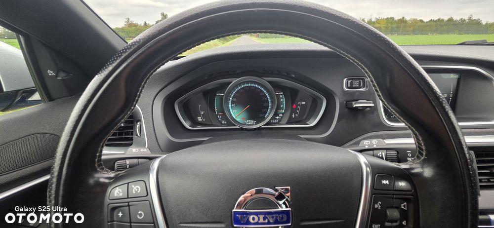 Volvo V40 T4 Summum - 29